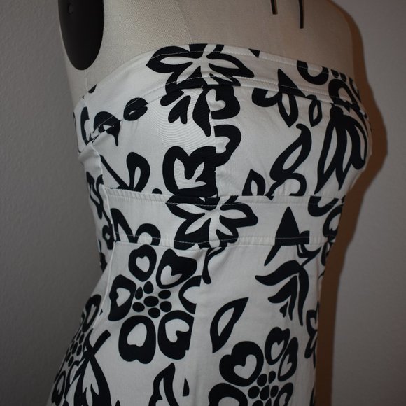 B. Smart Strapless Sundress - Picture 3 of 5